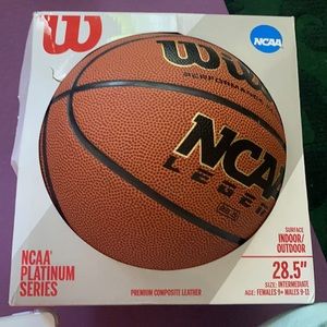 Wilson NCAA Legend Basketball